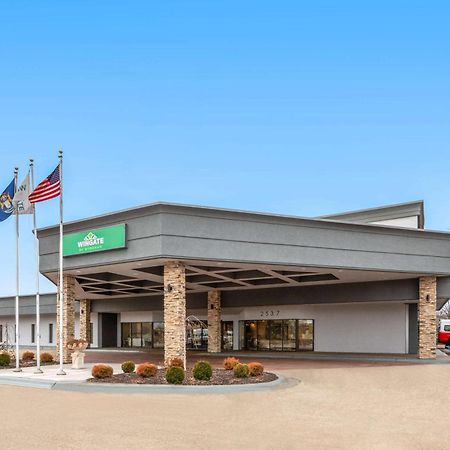 Wingate By Wyndham Troy Hotel Екстериор снимка